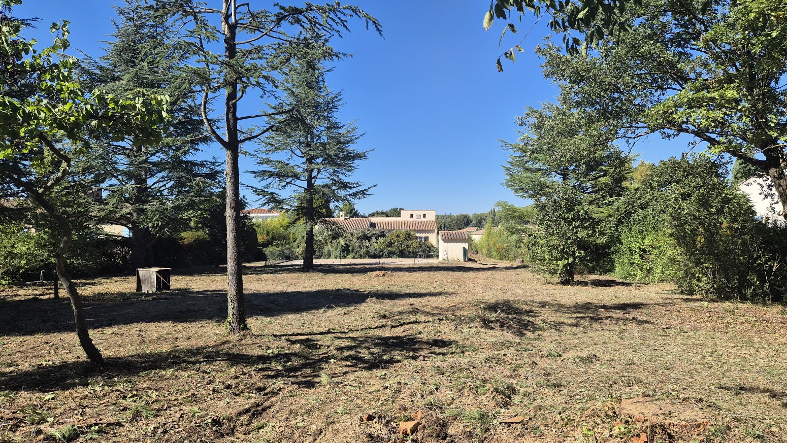 Maison et terrain à Cabriès au démarrage d’un chantier d’extension et de rénovation lourde